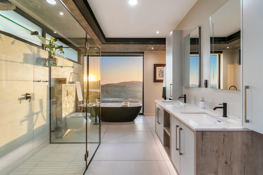 3 Bedroom Property for Sale in Fernwood Estate Western Cape